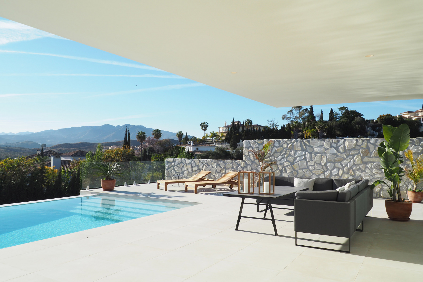 Contemporary Scandinavian design villa with panoramic views in Mijas