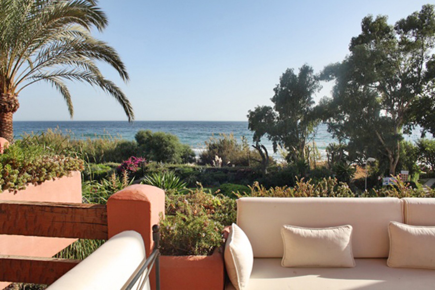 Beachfront four bed duplex penthouse with sea views in Marbella East